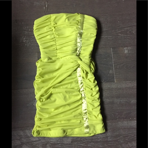 Wishes Wishes Wishes Dresses & Skirts - NEW Cutest dress size 7 never worn Make an offer